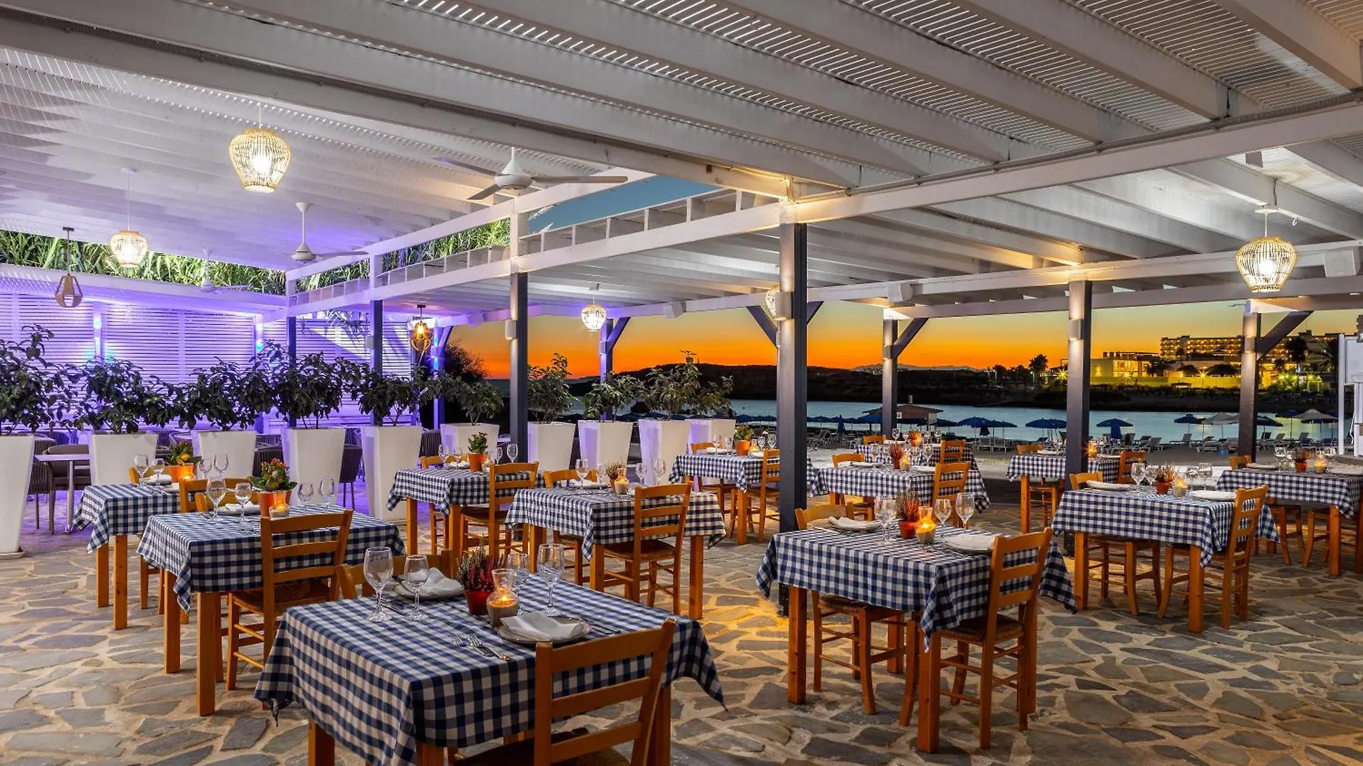 The Healthy Stay-Padel, Pool&Fitness Αγία Νάπα Κύπρος