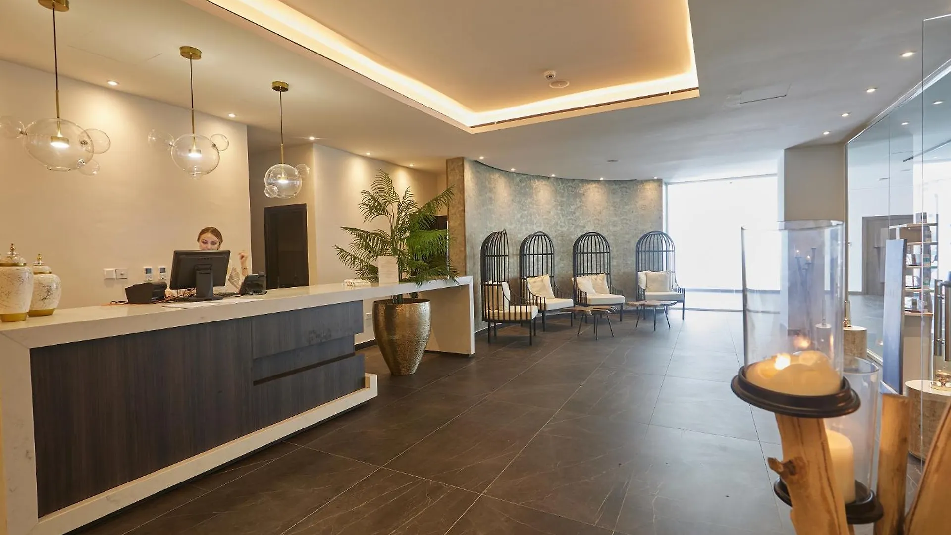 The Healthy Stay-Padel, Pool&Fitness Αγία Νάπα