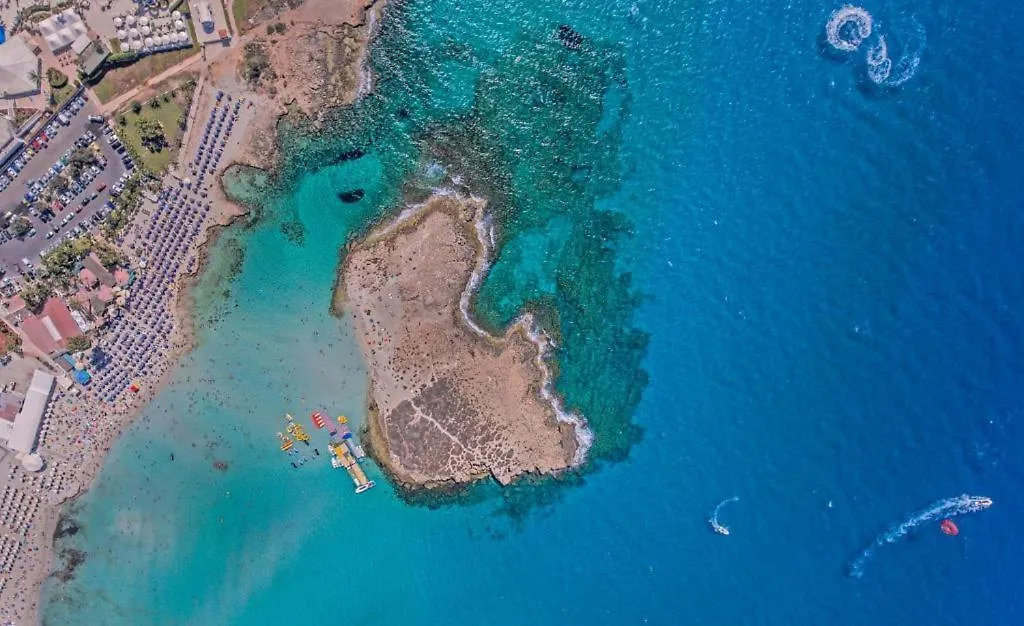 The Healthy Stay-Padel, Pool&Fitness Αγία Νάπα Ξενοδοχείο